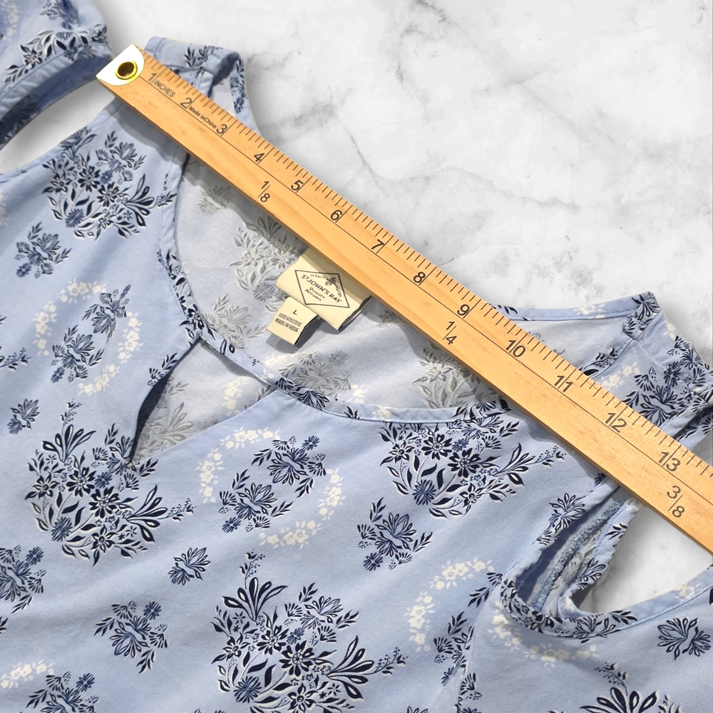 St. Johns Bay Floral Woman's Blouse Shirt Top Size Large (L) C92 - Picture 7 of 9